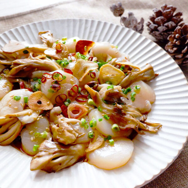 お酒にもごはんにも合う！ プリプリほたてと焼き舞茸のカルパッチョ