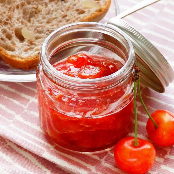 さっぱり爽やかな甘さ！ さくらんぼジャム